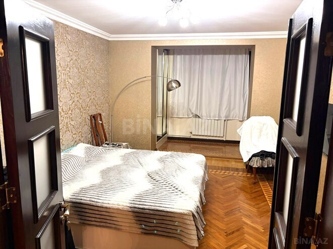 Satılır 4 otaqlı köhnə tikili 120 m², Qara Qarayev m., photo 7 from 19