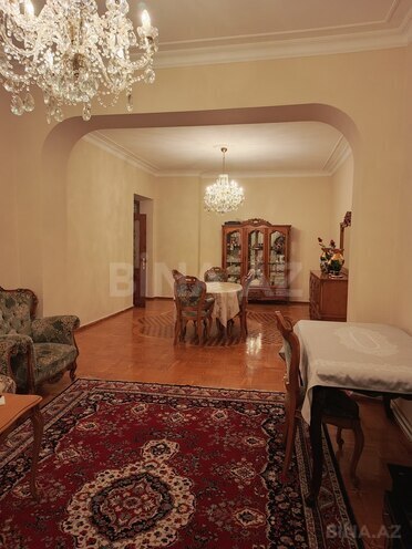 Satılır 4 otaqlı köhnə tikili 190 m², Nəriman Nərimanov m., photo 16 from 19
