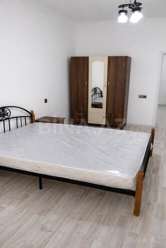 Сдаётся 3-комн. новостройка 91 м², м. 8 ноября, photo 8 from 15