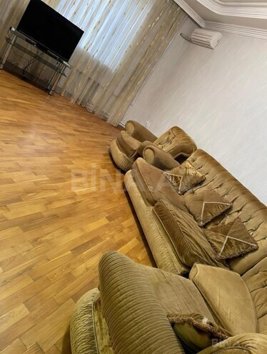 Сдаётся 2-комн. новостройка 84 м², м. 8 ноября, photo 4 from 7