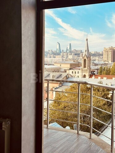 Satılır 4 otaqlı yeni tikili 210 m², 28 May m., photo 13 from 28