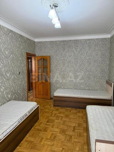 Продаётся 3-комн. вторичка 81 м², пос. Бакиханова, photo 8 from 16