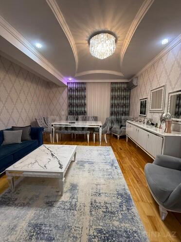 Satılır 2 otaqlı yeni tikili 90 m², İnşaatçılar m., photo 1 from 15