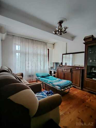 Сдаётся 2-комн. вторичка 70 м², м. Элмляр Академиясы, photo 5 from 6
