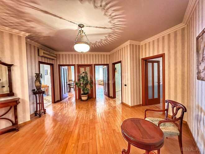 Satılır 4 otaqlı yeni tikili 240 m², 28 May m., photo 8 from 23