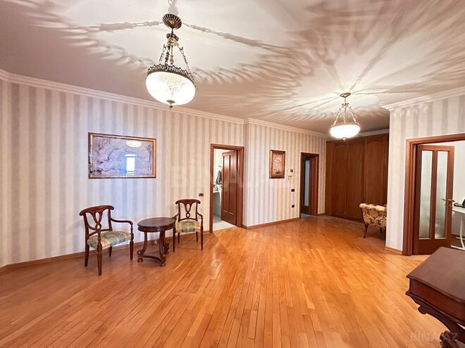 Satılır 4 otaqlı yeni tikili 240 m², 28 May m., photo 18 from 23