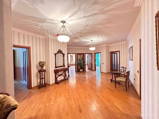 Satılır 4 otaqlı yeni tikili 240 m², 28 May m., photo 17 from 23