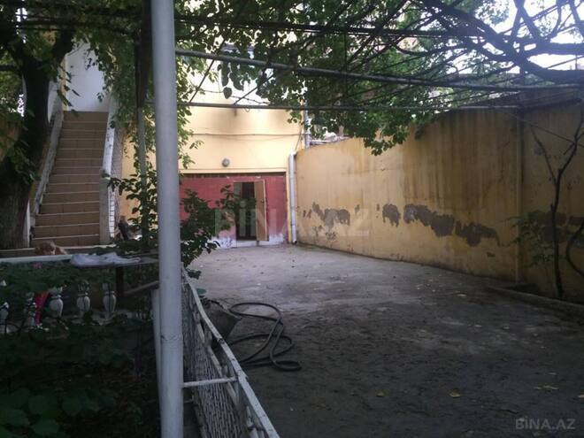 İcarəyə verilir 5 otaqlı köhnə tikili 200 m², 28 May m., photo 9 from 13
