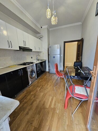 Сдаётся 3-комн. новостройка 107 м², м. Кара Караев, photo 12 from 17