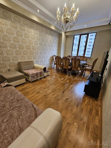 Сдаётся 3-комн. новостройка 107 м², м. Кара Караев, photo 9 from 17