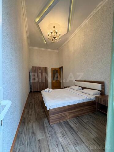 Satılır 3 otaqlı köhnə tikili 110 m², Sahil m., photo 9 from 21