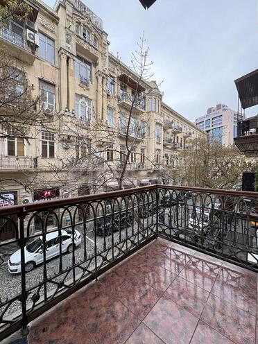 Satılır 3 otaqlı köhnə tikili 110 m², Sahil m., photo 5 from 21