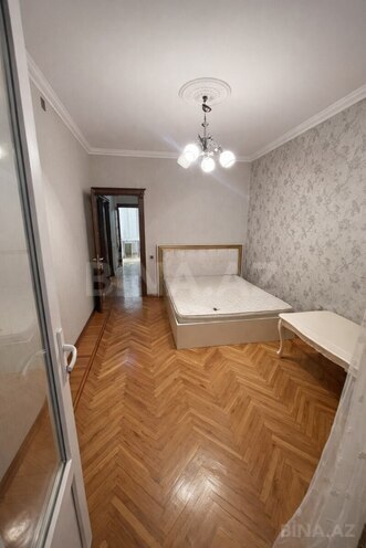 Satılır 3 otaqlı köhnə tikili 90 m², Azadlıq Prospekti m., photo 5 from 11