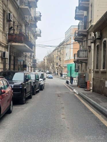 Сдаётся 3-комн. вторичка 150 м², м. Сахил, photo 14 from 15