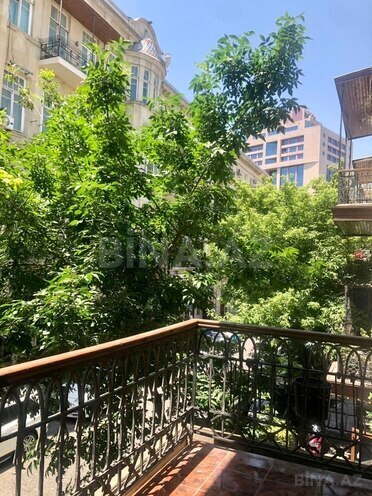 Satılır 3 otaqlı köhnə tikili 110 m², Sahil m., photo 5 from 13