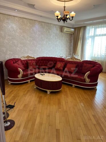 Сдаётся 2-комн. новостройка 120 м², м. 28 мая, photo 1 from 17