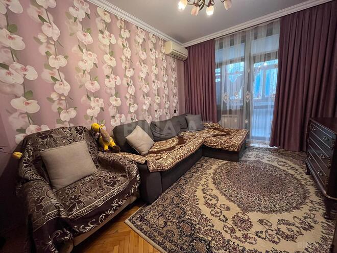 Satılır 4 otaqlı köhnə tikili 105 m², Azadlıq Prospekti m., photo 19 from 21