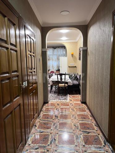 Satılır 4 otaqlı köhnə tikili 105 m², Azadlıq Prospekti m., photo 8 from 21