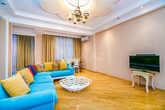 Сдаётся 2-комн. новостройка 125 м², м. 28 мая, photo 1 from 27