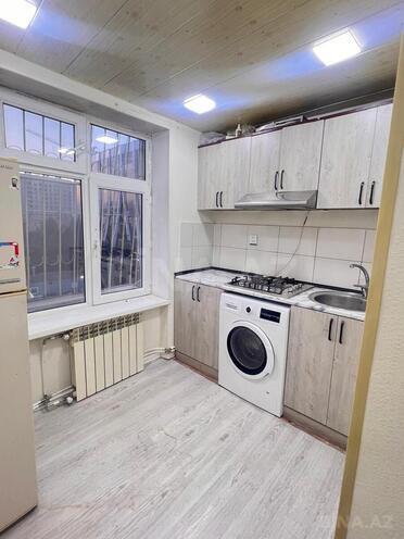 Продаётся 1-комн. вторичка 35 м², м. Кара Караев, photo 3 from 11