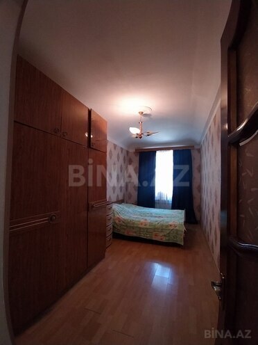 Продаётся 2-комн. вторичка 50 м², м. Нефтчиляр, photo 1 from 8