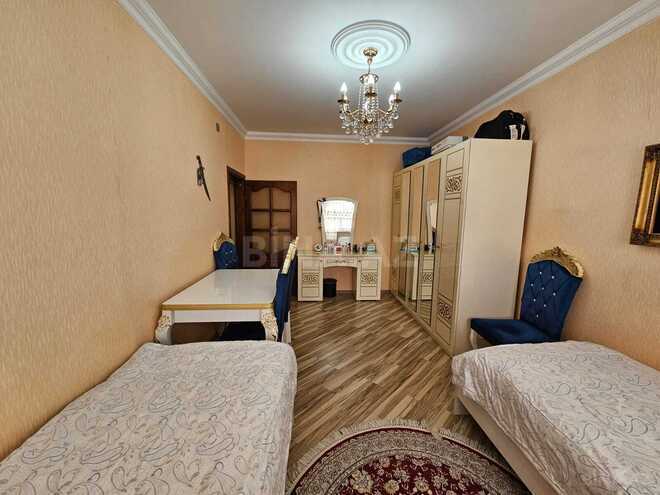 Продаётся 5-комн. вторичка 120 м², м. Иншаатчылар, photo 8 from 13