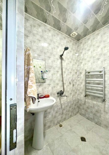 Сдаётся 3-комн. вторичка 60 м², м. Мемар Аджеми, photo 16 from 17