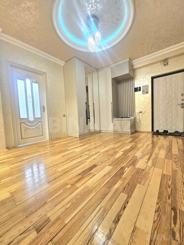 Продаётся 3-комн. новостройка 126 м², м. Кара Караев, photo 14 from 31