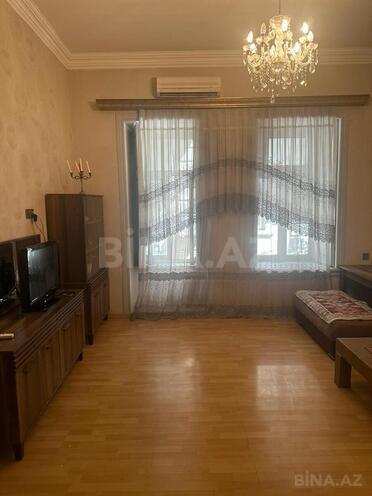 Сдаётся 2-комн. вторичка 60 м², м. Ичеришехер, photo 7 from 19