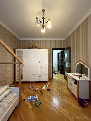 Satılır 4 otaqlı köhnə tikili 100 m², Bakıxanov q., photo 15 from 28