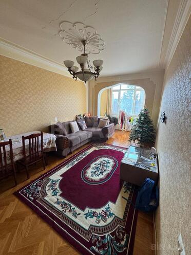 Satılır 2 otaqlı köhnə tikili 70 m², Memar Əcəmi m., photo 3 from 10