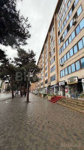 Продается 3-комн. вторичка 65 м², пос. Бакиханова, photo 1 from 17