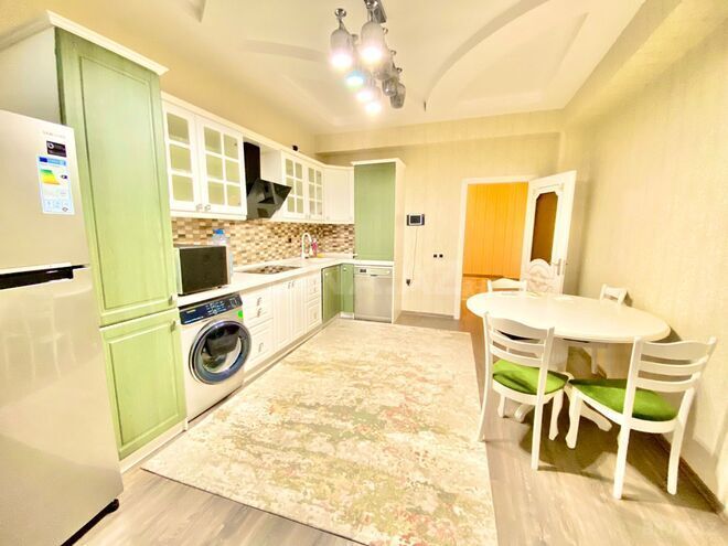 İcarəyə verilir 3 otaqlı yeni tikili 140 m², İçəri Şəhər m., photo 27 from 31