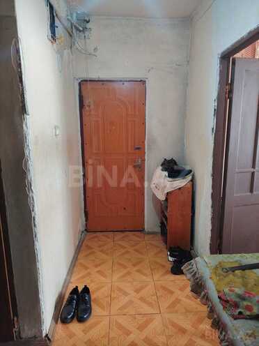 Satılır 3 otaqlı köhnə tikili 70 m², Qara Qarayev m., photo 1 from 13