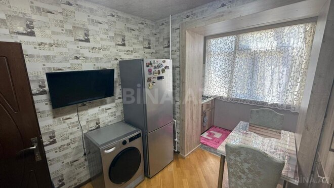 Satılır 4 otaqlı köhnə tikili 105 m², Massiv D q., photo 13 from 20