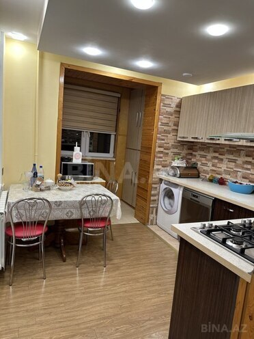 Satılır 4 otaqlı köhnə tikili 110 m², Xalqlar Dostluğu m., photo 1 from 20