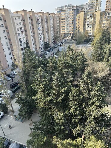 Satılır 4 otaqlı köhnə tikili 110 m², Xalqlar Dostluğu m., photo 18 from 20