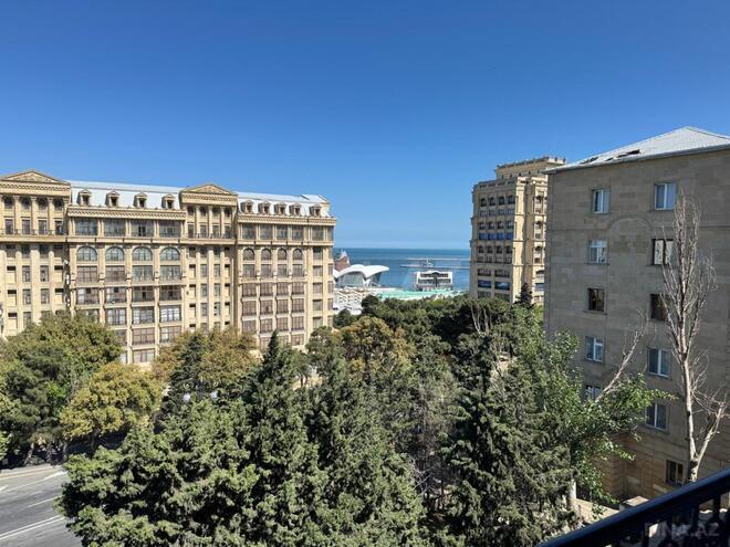 Satılır 4 otaqlı köhnə tikili 130 m², İçəri Şəhər m., photo 20 from 21