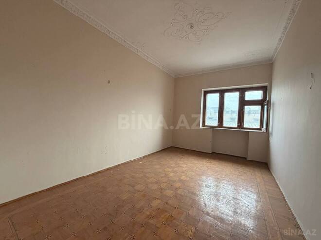 Satılır 3 otaqlı köhnə tikili 105 m², Sahil m., photo 15 from 23