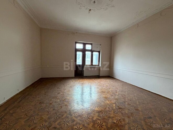 Satılır 3 otaqlı köhnə tikili 105 m², Sahil m., photo 8 from 23