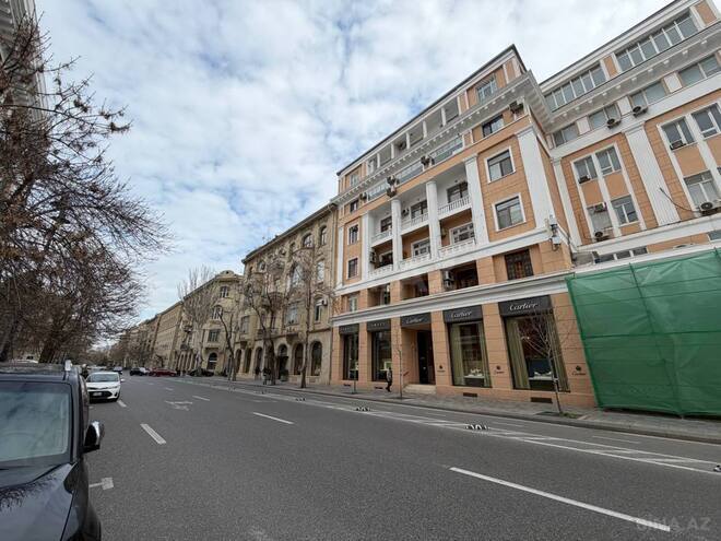 Satılır 3 otaqlı köhnə tikili 105 m², Sahil m., photo 3 from 23