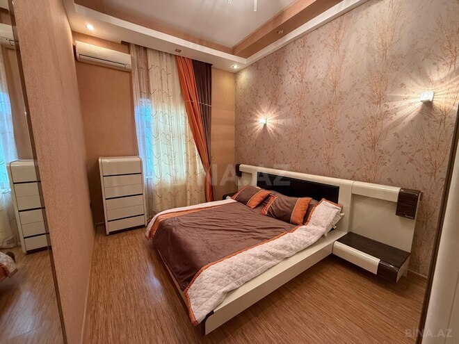 Satılır 6 otaqlı həyət evi/bağ evi 450 m², Novxanı q., photo 27 from 32