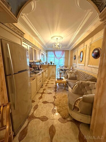 Продаётся 4-комн. новостройка 185 м², м. Элмляр Академиясы, photo 14 from 25