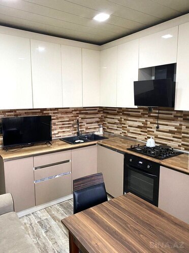 Сдаётся 2-комн. вторичка 65 м², м. Мемар Аджеми, photo 11 from 19