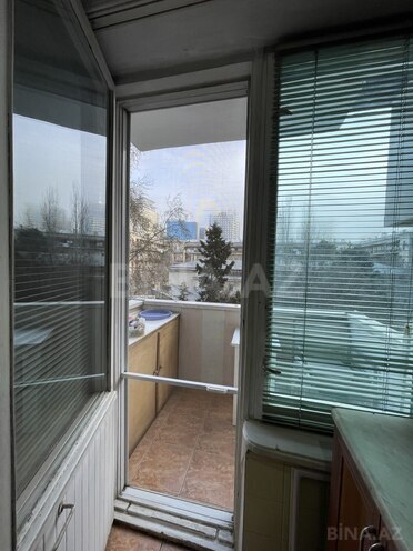 Satılır 3 otaqlı köhnə tikili 100 m², 28 May m., photo 10 from 17