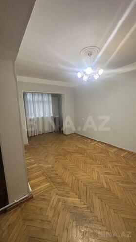 Satılır 1 otaqlı köhnə tikili 45 m², Azadlıq Prospekti m., photo 4 from 11