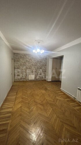 Satılır 1 otaqlı köhnə tikili 45 m², Azadlıq Prospekti m., photo 1 from 11
