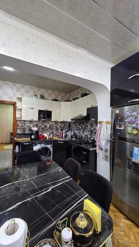 Satılır 4 otaqlı köhnə tikili 120 m², Yeni Yasamal q., photo 13 from 14