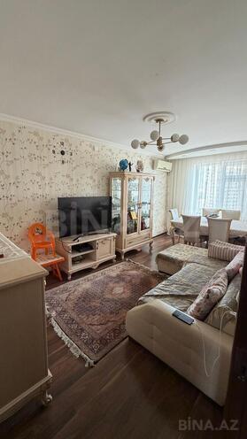 Продаётся 2-комн. вторичка 60 м², м. 8 ноября, photo 1 from 12