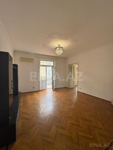 Продаётся 2-комн. вторичка 65 м², м. Сахил, photo 3 from 18